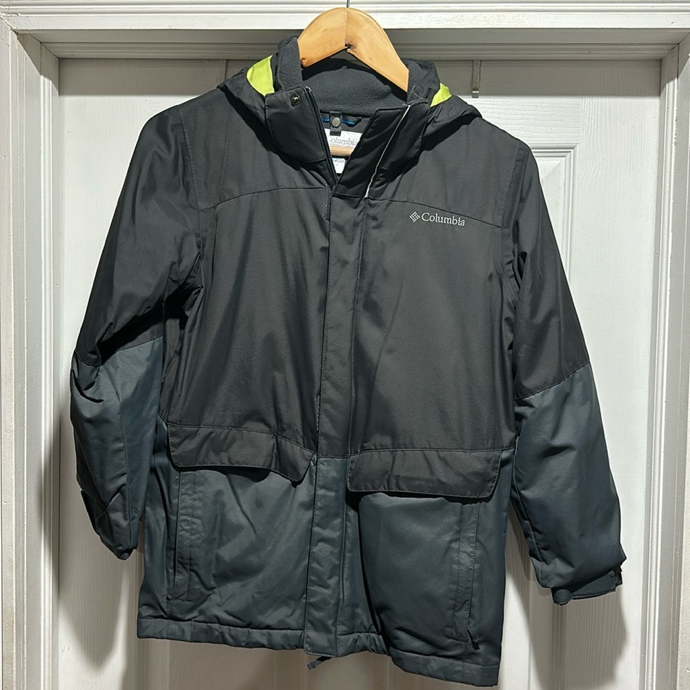 Columbia Youth medium Omnitech raincoat